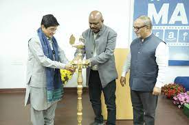 In order to win, Kiran Bedi encourages the students of XLRI Jamshedpur to step outside of their comfort zones.