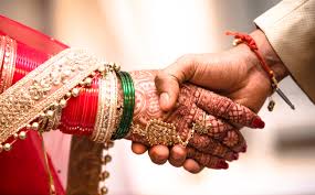 Jharkhand News: Love couple got married with the help of villagers, then the next day the girl was forcibly taken away by her family.