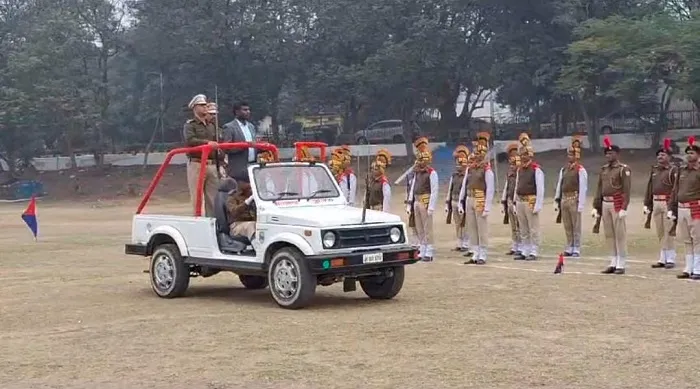 Jamshedpur News: Republic Day Parade Rehearsal in Jamshedpur, the SSP and Deputy Commissioner evaluated it.