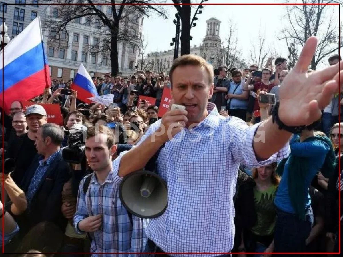 Putin’s Critic Alexei Navalny Dies in Jail, Was Putin Behind Poisoning?