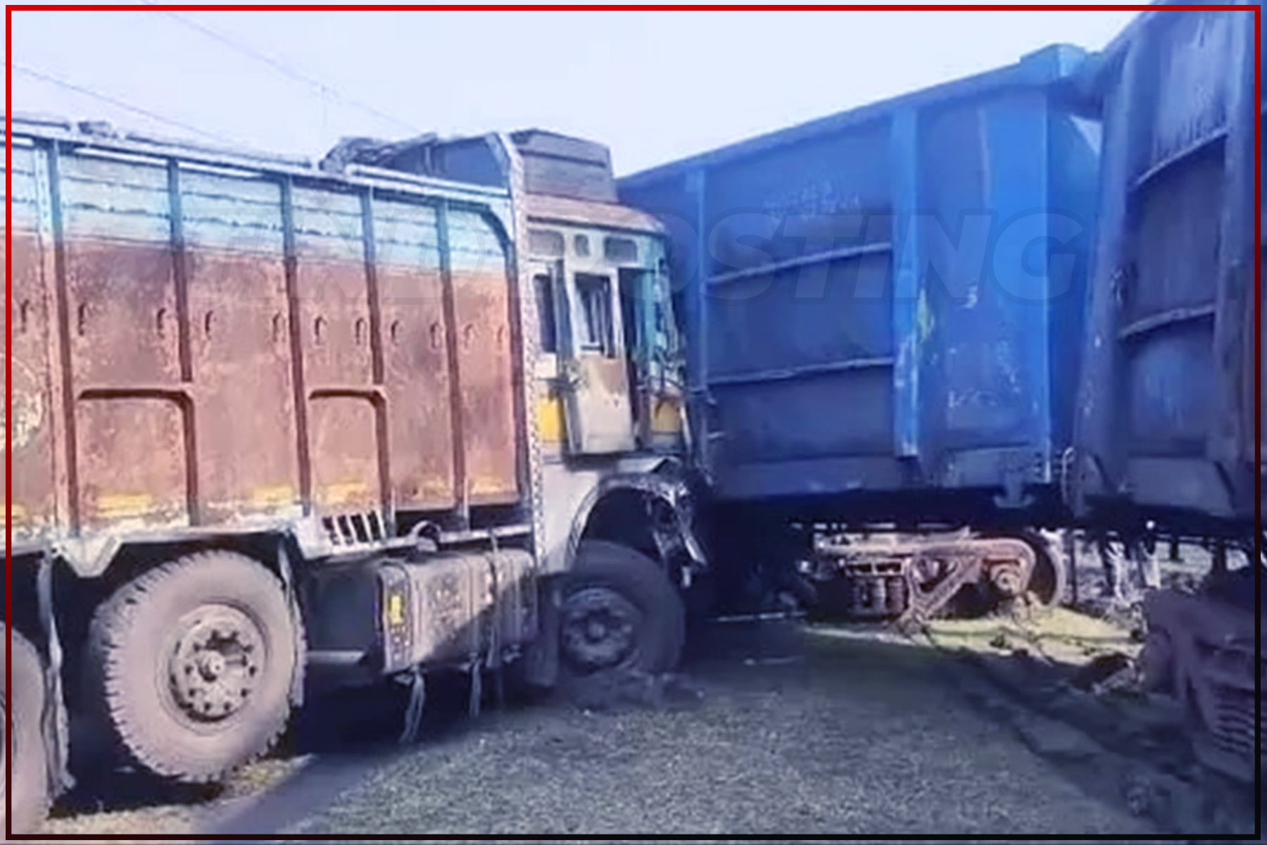 Jharkhand News: Coal Truck hits Train in Bokaro, no fatality