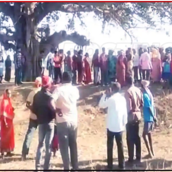 Argument over land disputed leads to death of three, one critical in Gumla, Jharkhand.