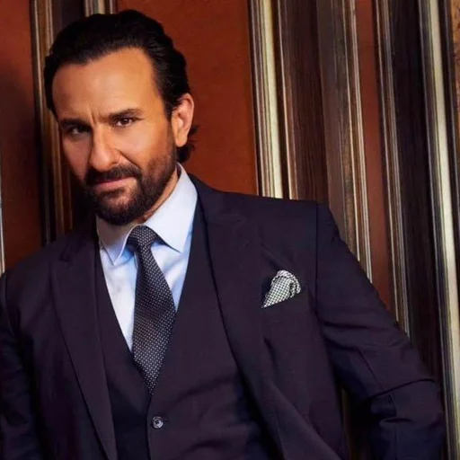 Mumbai Home Invasion: Bollywood Star Saif Ali Khan Stabbed in Robbery