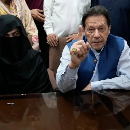 Pakistans ExPM Imran Khan Gets 14 Years Wife 7 in