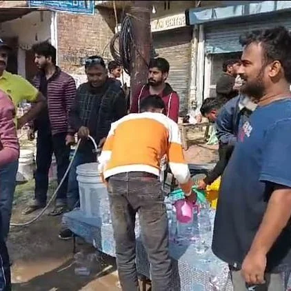 Prayagraj Kumbh Mela Muslims Serve Pilgrims in Dis