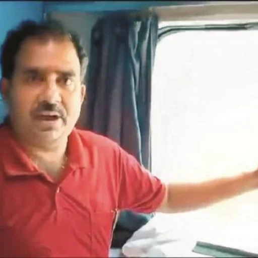 Stone Pelting Damages Train Window in Maharashtra, Sparks False Claims