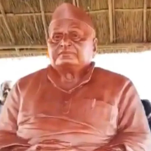Uttar Pradesh Religious Leaders Protest Mulayam Singh Yadav Statue at Kumbh Mela