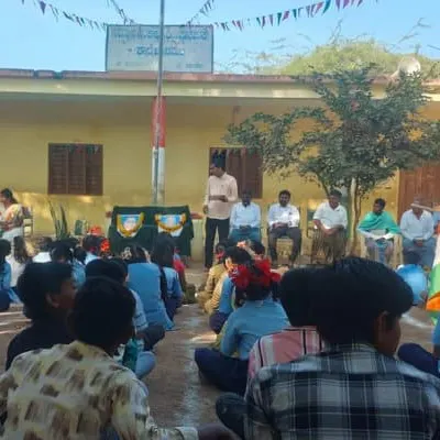 Karnataka Official on Run After Allegedly Threatening Headmistress Over Dalit Stage Seating