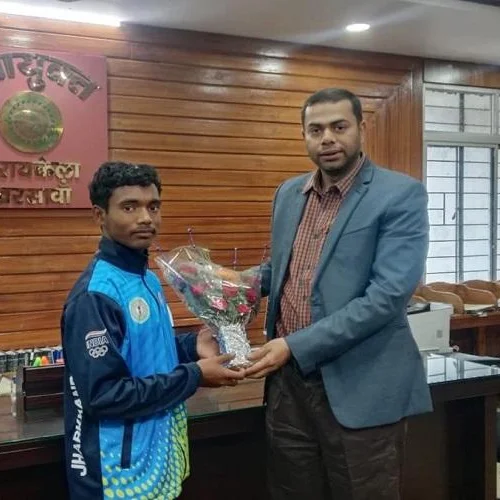 Jharkhand Archer Wins Silver at National Games, Honored for Success