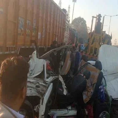 Jharkhand Road Accident: 3 Women Dead, 5 Injured in Hazaribagh Truck Collision