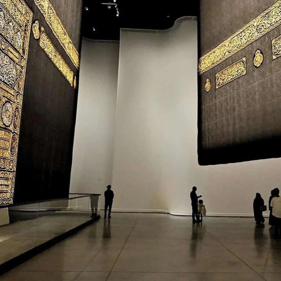 Kiswah Displayed Outside Makkah for First Time Ever at Jeddah Biennale