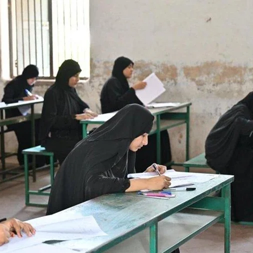 Maharashtra Assures No Burqa Ban for Muslim Studen